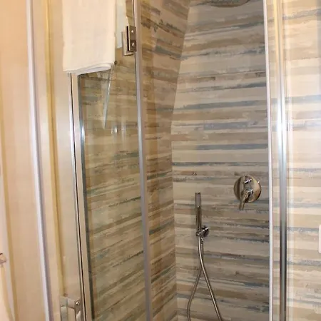 Rubis Relais & Apartment *